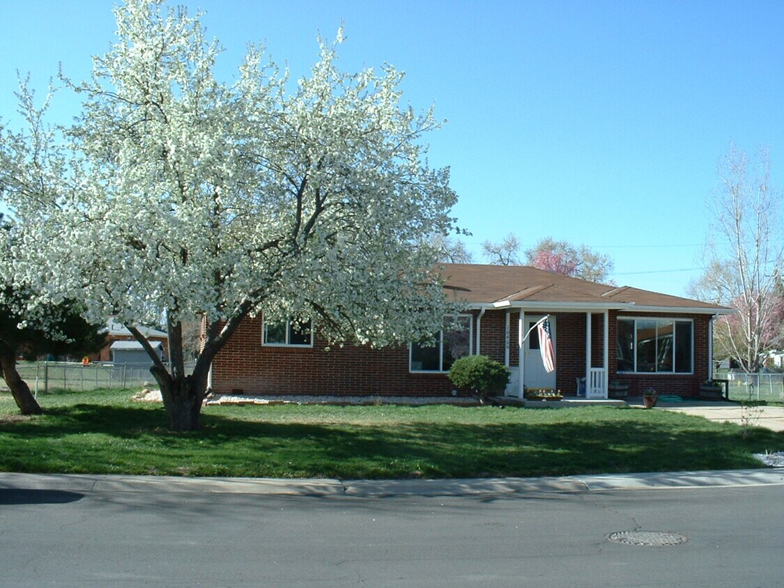 Primary Photo - 10460 West 14th Avenue