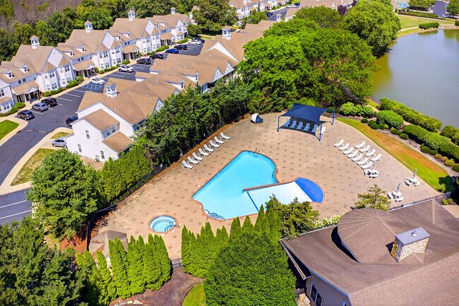 Foto del edificio - Walden Pond at East Moriches 55+ Community