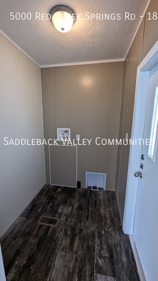 Building Photo - 5000 Red Creek Springs Rd