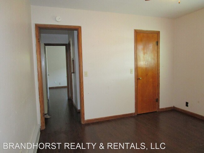 Building Photo - 1 br, 1 bath House - 1008 N. BRADLEY