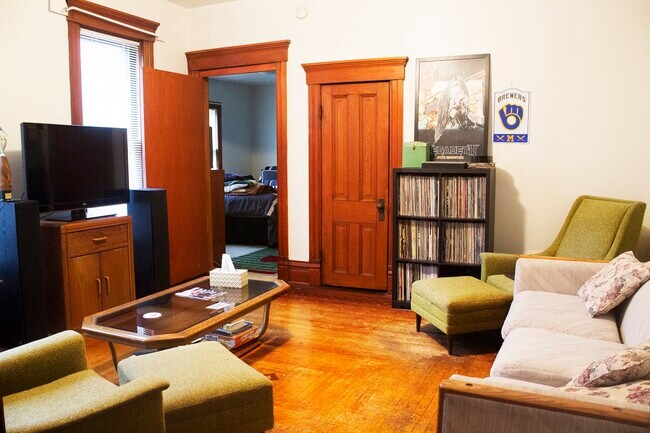 Foto del edificio - 106 W 11th St