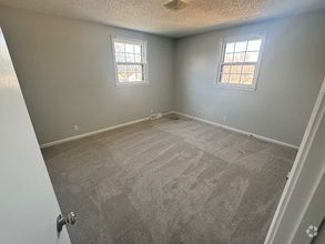 Building Photo - 3337 Percy Priest Dr