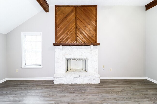 Building Photo - 6512 Frosty Leaf Dr