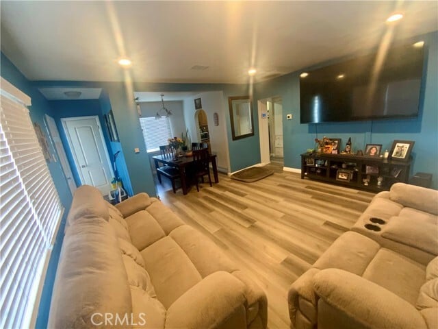 Building Photo - 206 E Raymond St