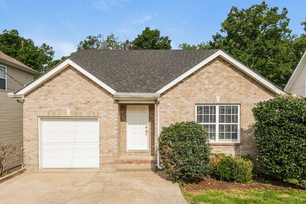 Foto principal - 702 Holland Ridge Dr