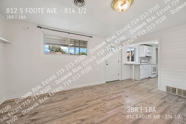 Building Photo - 812 S Foote Ave