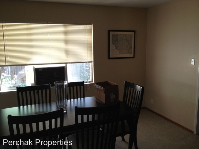 Building Photo - 2892 San Antonio Dr
