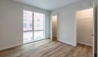 Building Photo - 50 Rogers St
