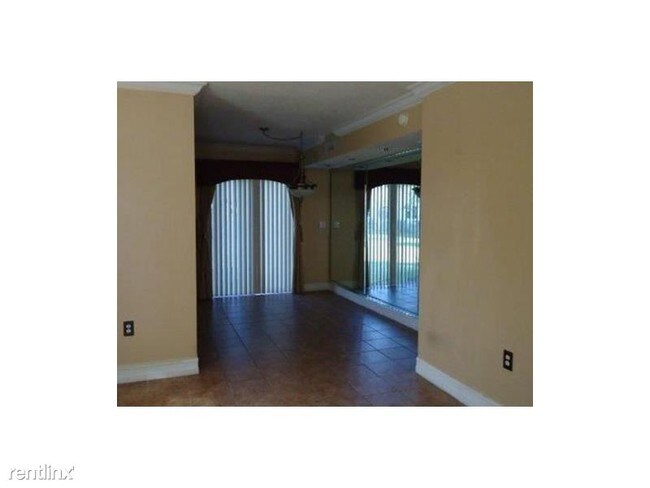 Building Photo - 1251 SE 31st Ct