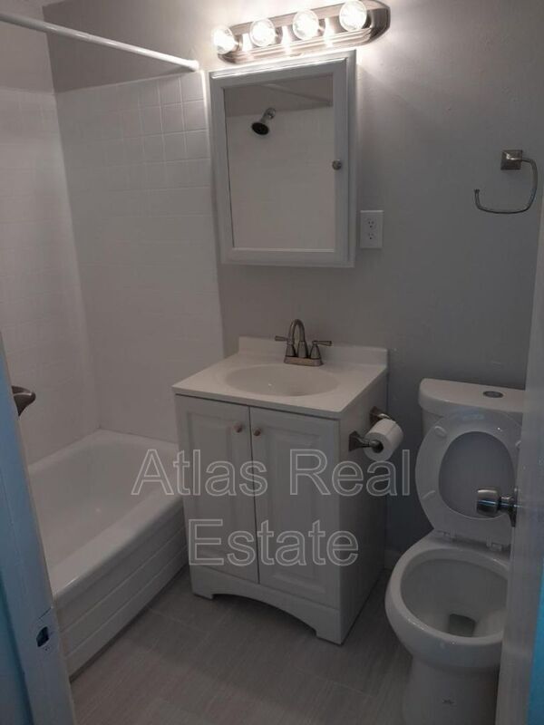 Foto del edificio - 1430 N Moline St