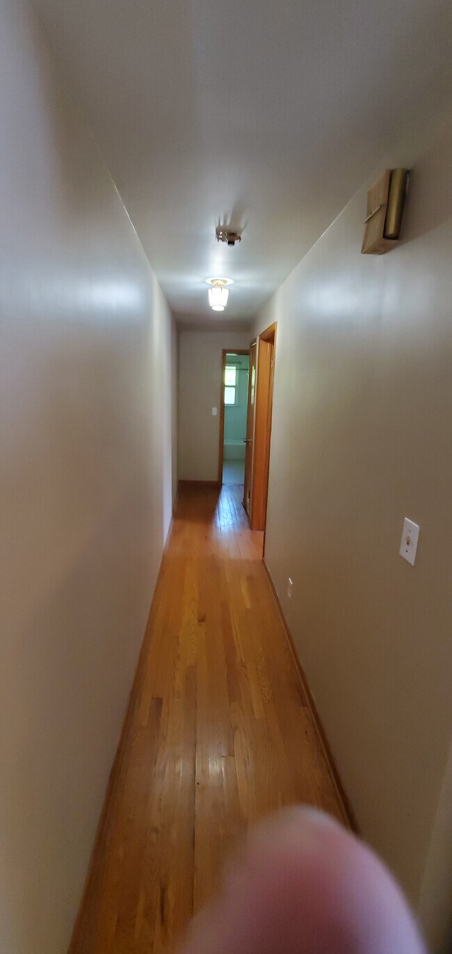 Foto del edificio - 1623 Spring Ave NE