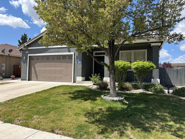 Building Photo - Great single story 3 bedroom-2 bath home i...