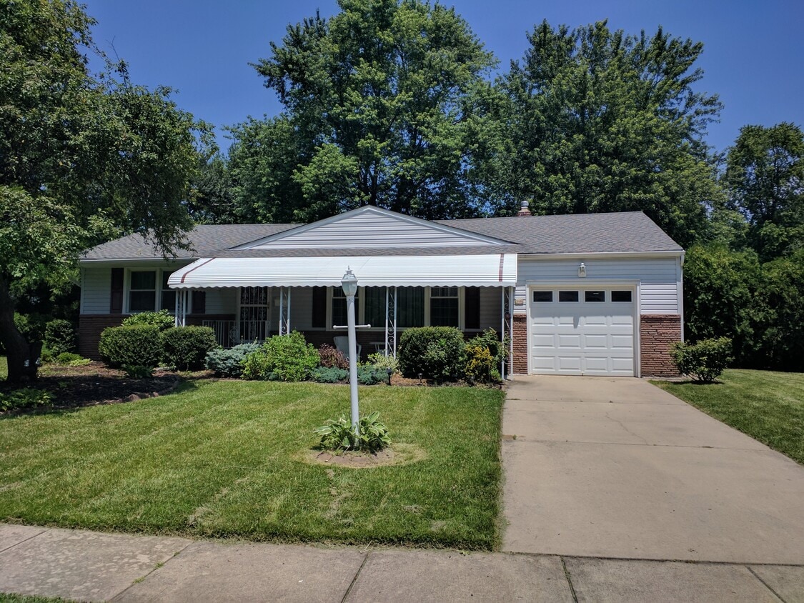 220 S Brookfield Rd, Cherry Hill, NJ 08034 House Rental in Cherry