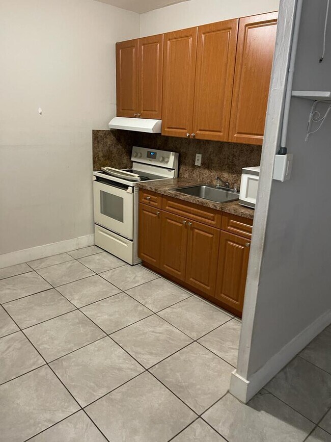 Foto del edificio - 2336 Johnson St