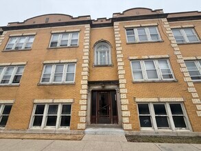 Building Photo - 6833 21st St