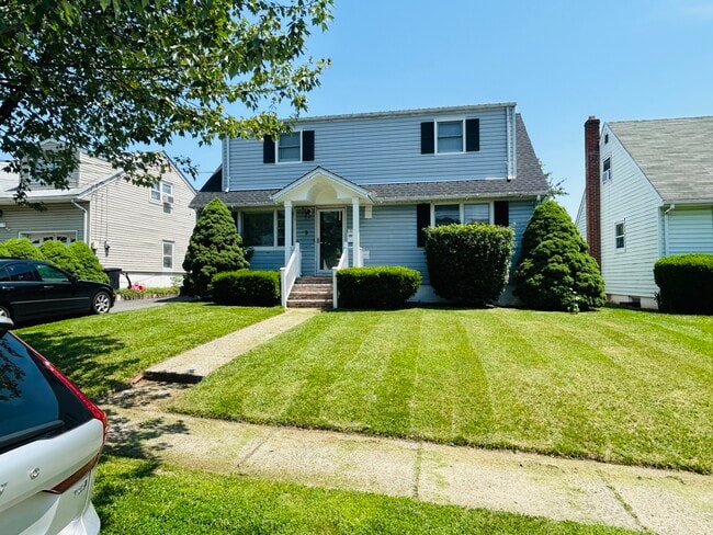 Foto del edificio - 9 Meadow Ln