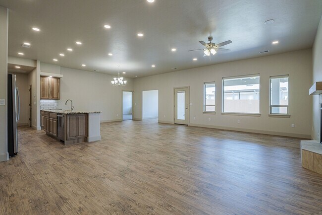 Building Photo - 846 Fire Quartz Ln