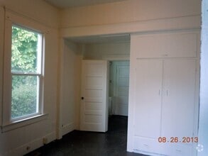 Building Photo - 2118 Ellis St