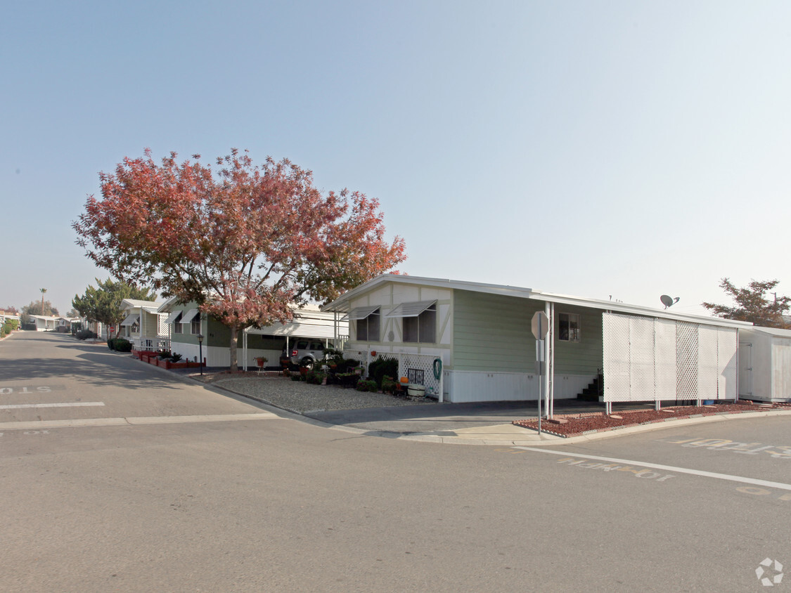 Foto del edificio - Hanford Del Arroyo Estates