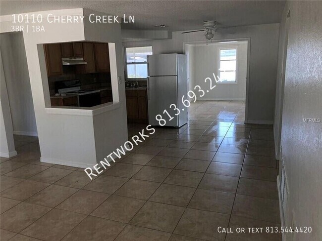 Building Photo - 10110 Cherry Creek Ln