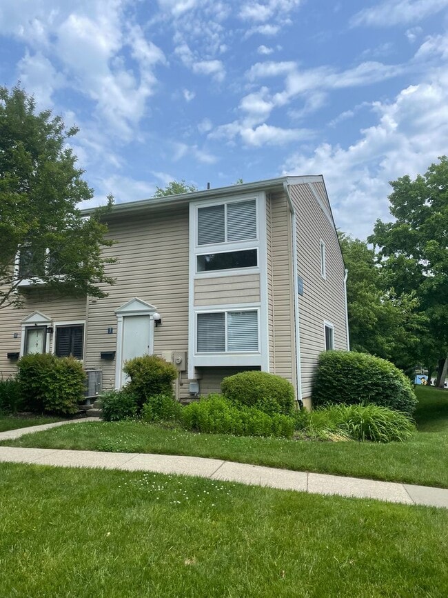Building Photo - 1230 Gemini Dr