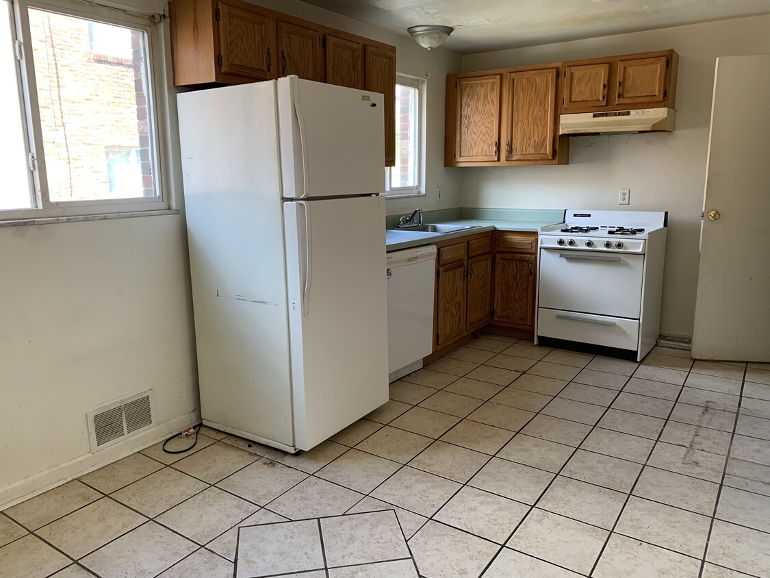 432 Brierly Ln, West Mifflin, PA 15122 Townhome Rentals in West