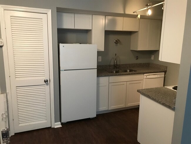 Photo - 2494 Etiwan Ave Townhome