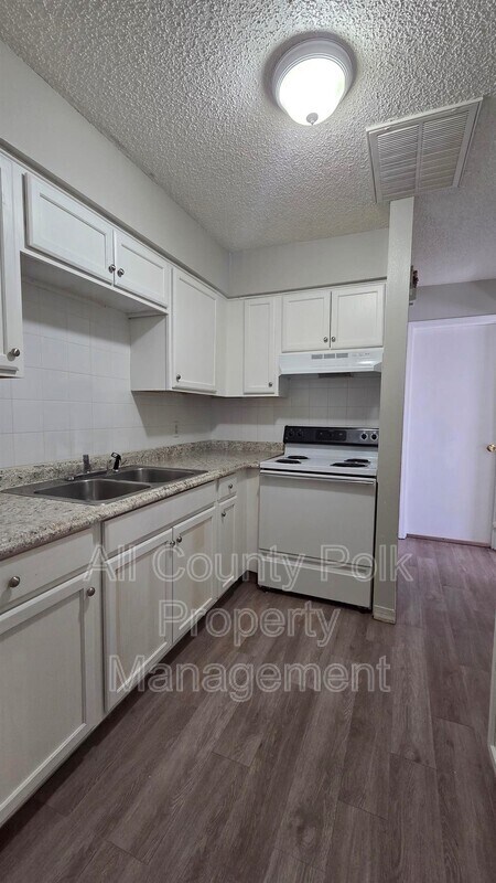 Foto del edificio - 2336 Chestnut Hills Dr