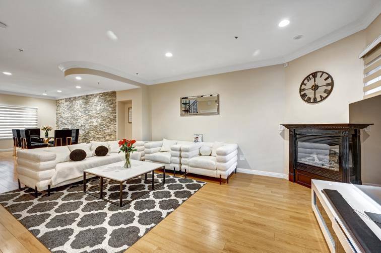 Foto principal - 13629 Wyandotte St