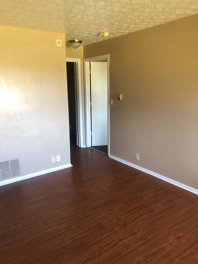Building Photo - 2167 S 300 E