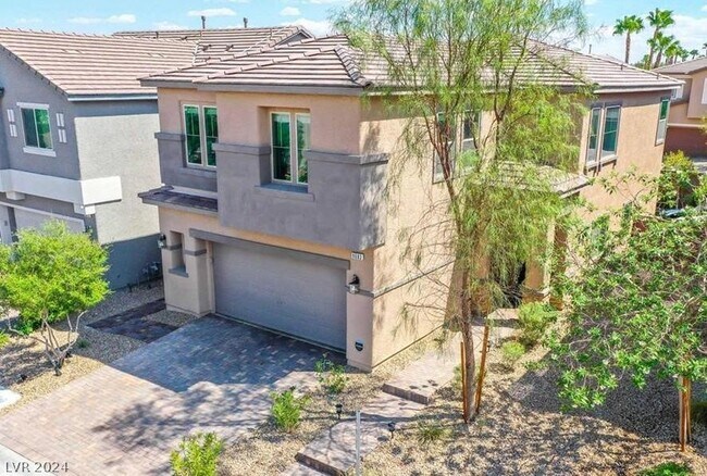 Building Photo - 9683 Avignon Ct