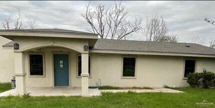 Building Photo - 3 Jackson N Rd