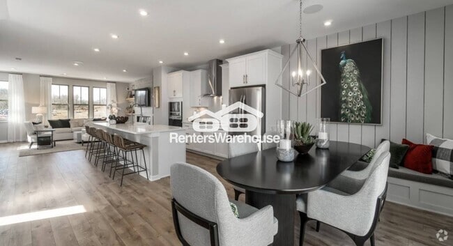 Building Photo - 3535 Carnaby St