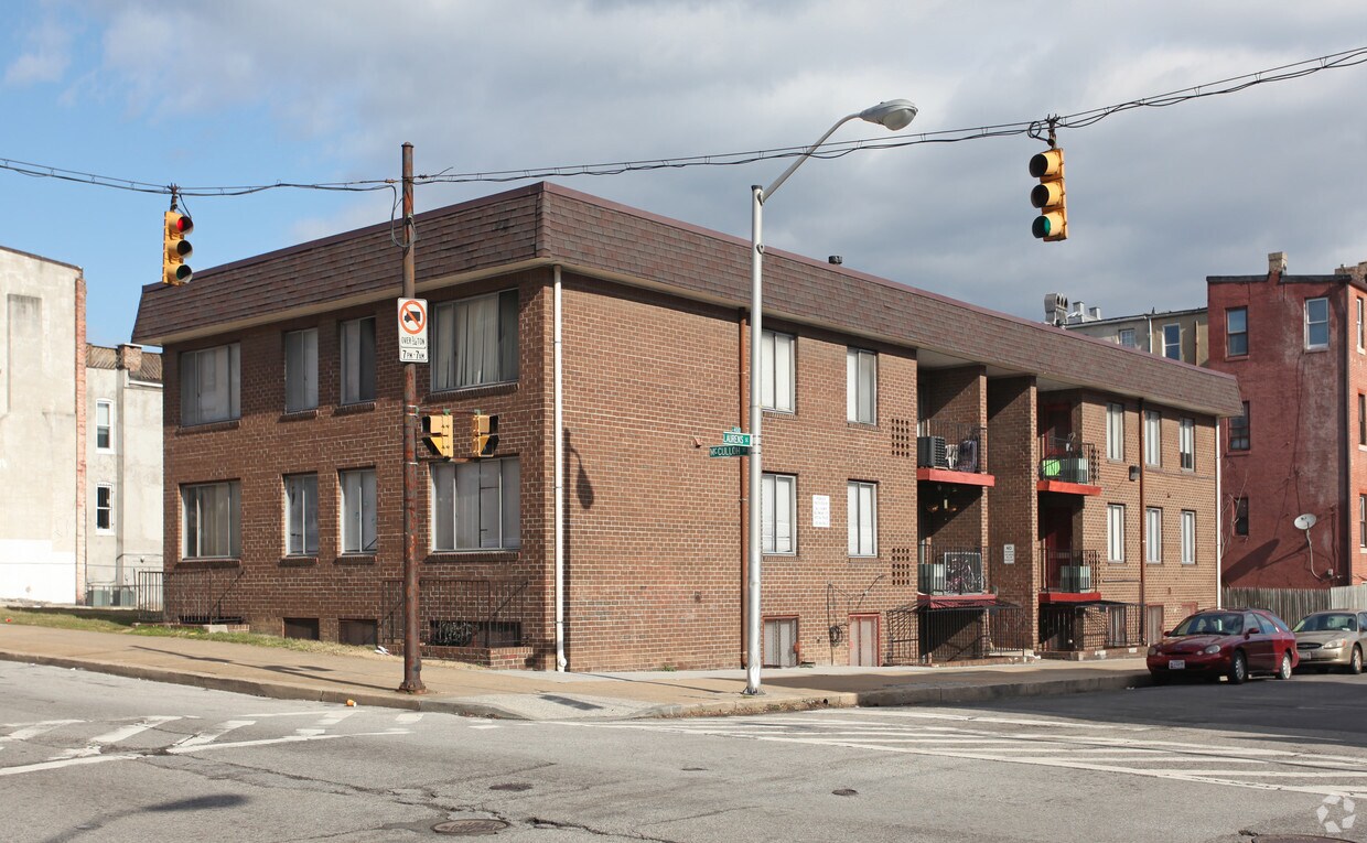 Primary Photo - 410 Laurens St