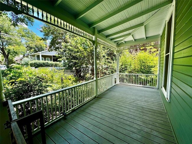 Building Photo - 2908 Rio Grande St