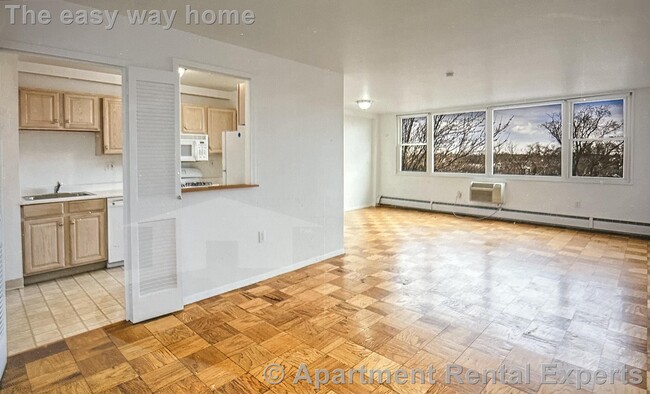 Building Photo - 205-225 Walden St Unit 6FL1