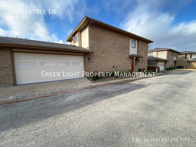 Foto del edificio - 3 Greentree Ln