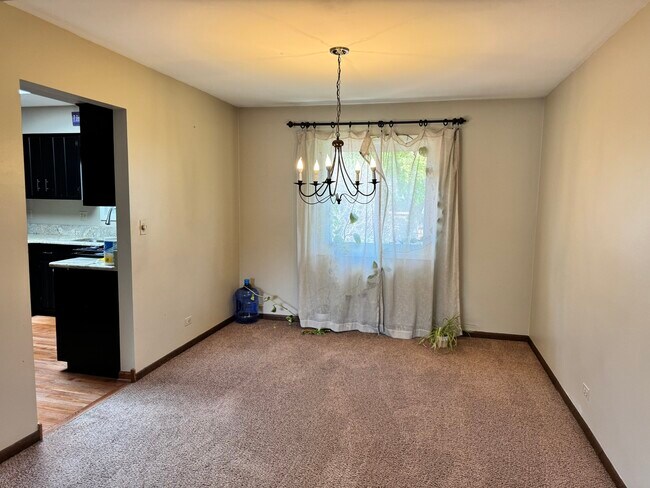 Foto del edificio - 11S067 West St