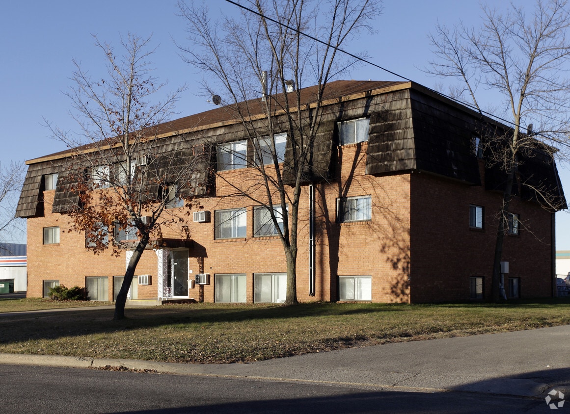 Building Photo - 705 32nd Ave N