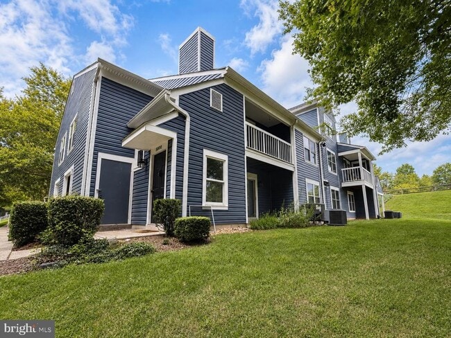 Building Photo - 5800 Orchard Hill Ct