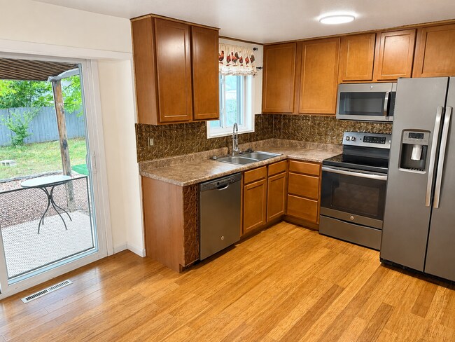 Foto del edificio - 3-Bedroom Ranch with Heated Workshop and Large Fenced Yard Near Fort Carson!