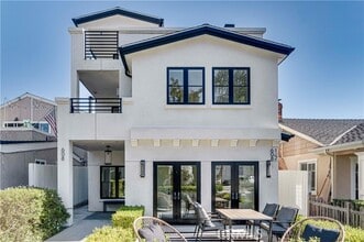 Building Photo - 608 Heliotrope Ave