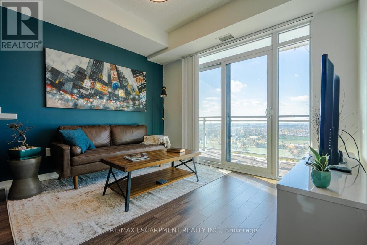 Photo principale - 2560-2560 Eglinton Ave W
