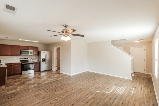 Foto del edificio - 1713 Cheryl Ln