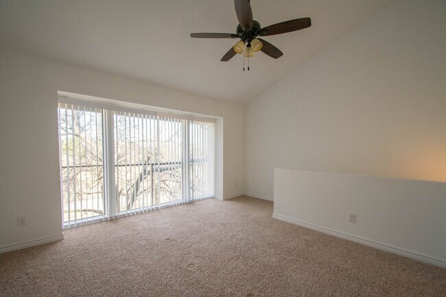 Foto del edificio - Charming 3-2 condo in private community wi...