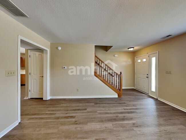 Foto del edificio - 12693 Glengary Dr