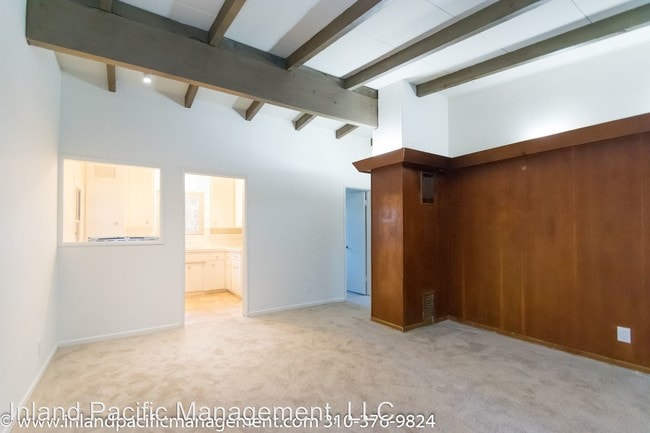 Building Photo - 218 Calle Miramar