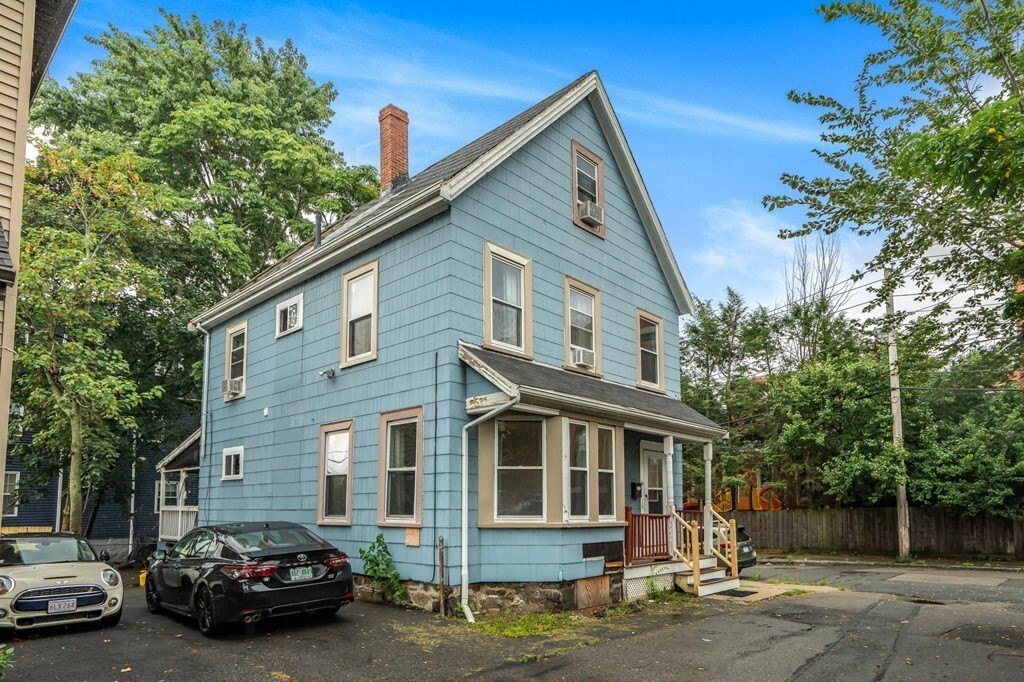 Primary Photo - 5 Gordon Pl