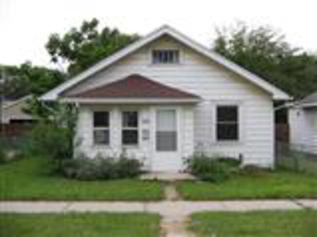 Building Photo - 4334 Hickory Ave