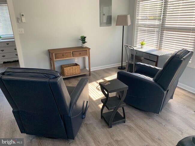 Foto del edificio - 405 Marshall Ave